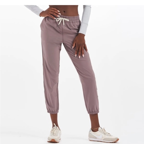 Vuori Weekend Jogger Small worn once - Picture 1 of 5